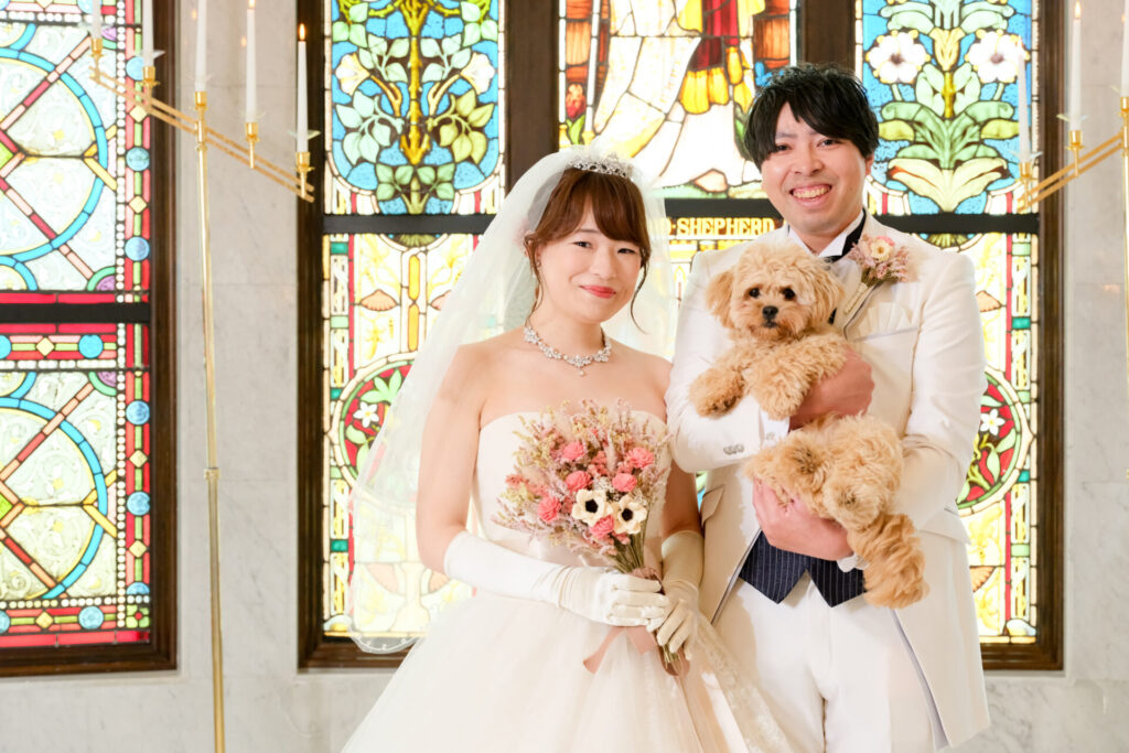 愛犬がいるのですが、挙式にペットは連れて行けますか？